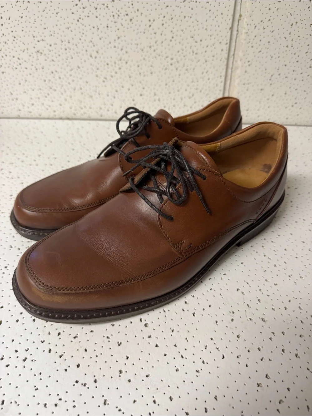 Ecco Brown Leather Lace-Up Shoes